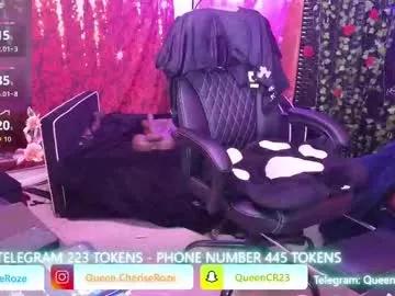 queencroze from Chaturbate