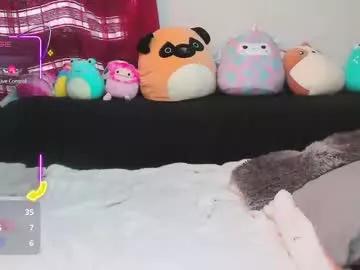 queenofheartsfaerah from Chaturbate