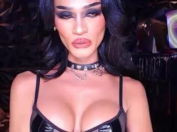 queenvalentinats from Chaturbate
