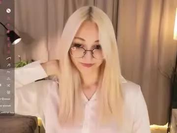 Radi_rose webcams show profile image 