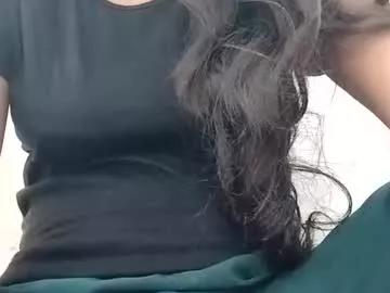 rava_sexy from Chaturbate