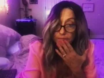 raventhemilf from Chaturbate is Freechat