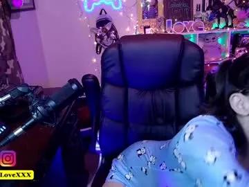 rebeccalovexxx from Chaturbate