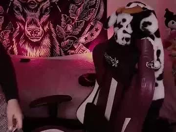 Revenmiller_ webcams show profile image 