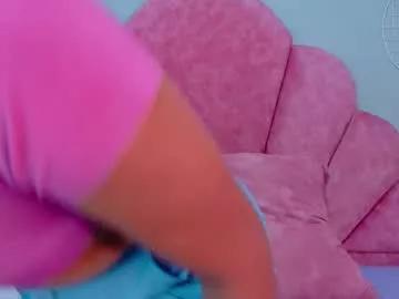ririibrunette__ from Chaturbate is Freechat