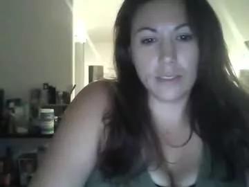 rnrbeauty99 from Chaturbate