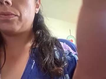 rnrbeauty99 from Chaturbate
