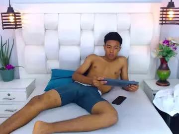Rocco_grey webcams show profile image 