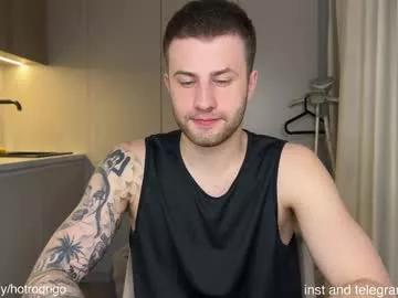 rodrigoveira from Chaturbate