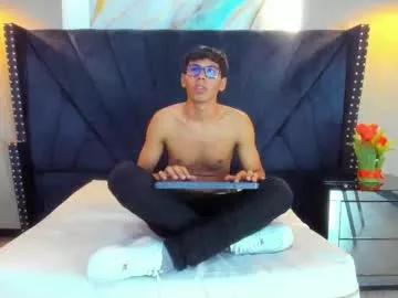 Roger_fin webcams show profile image 