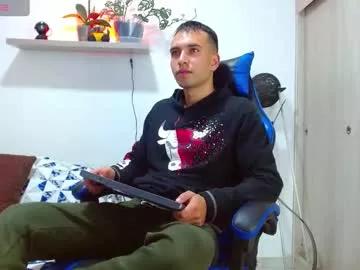 rolos_hot32 from Chaturbate