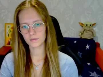 Roxie_shy webcams show profile image 