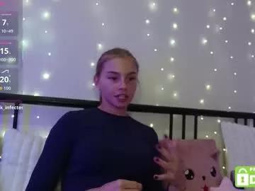 roxxxie_reid from Chaturbate