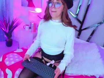Discover our girls online shows and discover the company of countless livestreamers, with stunning shapes, sex toys and more.