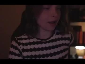 running_with_the_wolves from Chaturbate