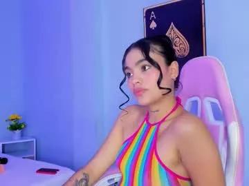 Discover our girls online shows and discover the company of countless livestreamers, with stunning shapes, sex toys and more.
