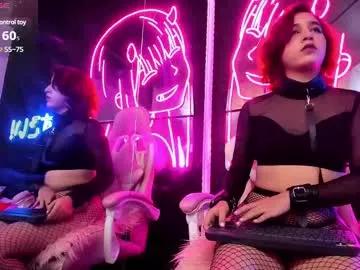 Discover our girls online shows and discover the company of countless livestreamers, with stunning shapes, sex toys and more.