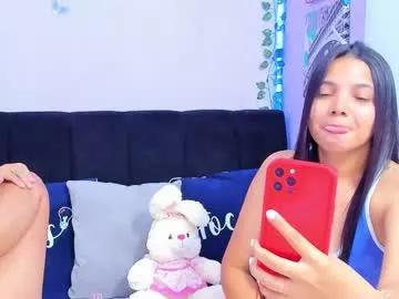 Discover our girls online shows and discover the company of countless livestreamers, with stunning shapes, sex toys and more.