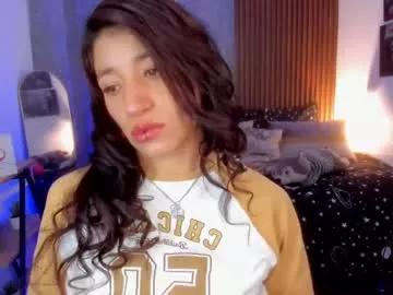 saraandsofi02 from Chaturbate