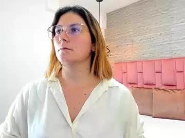 sarahdeyvis from Chaturbate