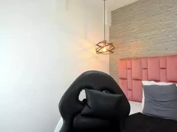 sarahdeyvis from Chaturbate