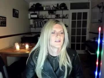 sarahlorraine from Chaturbate