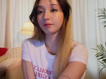 sarasuo from Chaturbate