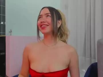 sarawagnerr from Chaturbate