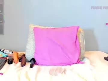 sarayhornyy69 from Chaturbate