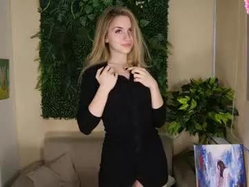 sarrahazze from Chaturbate