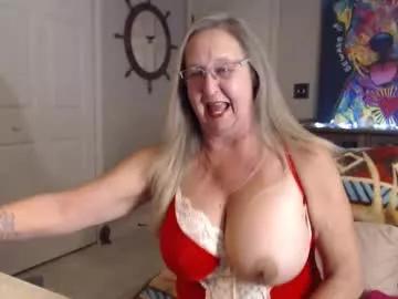 sassybeaver from Chaturbate
