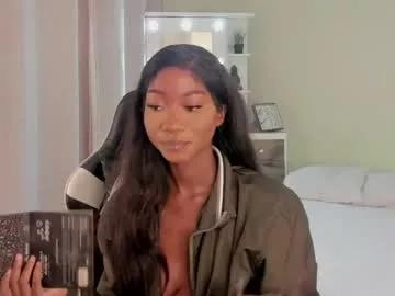 savannahwildee from Chaturbate