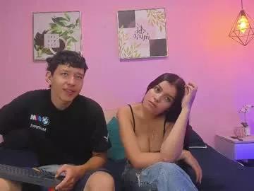 Discover our girls online shows and discover the company of countless livestreamers, with stunning shapes, sex toys and more.