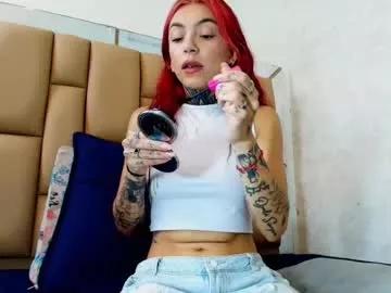 Discover our girls online shows and discover the company of countless livestreamers, with stunning shapes, sex toys and more.