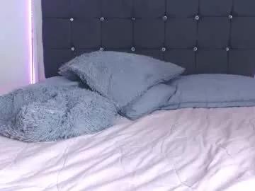 selena_hotmilf from Chaturbate