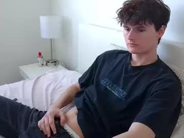 sensualalien from Chaturbate