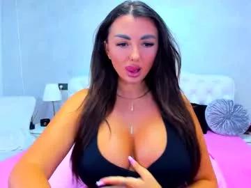 sensualreyna from Chaturbate