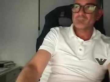 sesamechris92 from Chaturbate