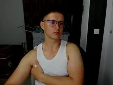 sexxymuscles4u from Chaturbate