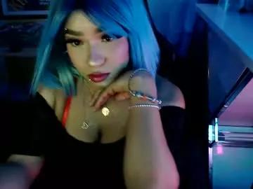 Discover our girls online shows and discover the company of countless livestreamers, with stunning shapes, sex toys and more.