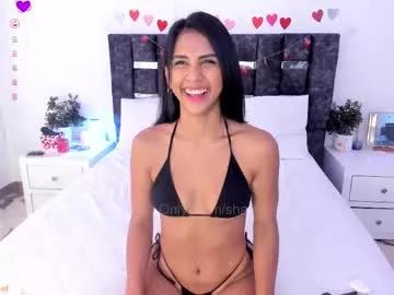 Discover our girls online shows and discover the company of countless livestreamers, with stunning shapes, sex toys and more.