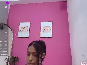 Discover our girls online shows and discover the company of countless livestreamers, with stunning shapes, sex toys and more.