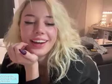 Skylerprice webcams show profile image 