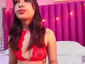 Discover our girls online shows and discover the company of countless livestreamers, with stunning shapes, sex toys and more.