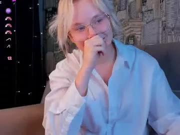 sooft_girl from Chaturbate