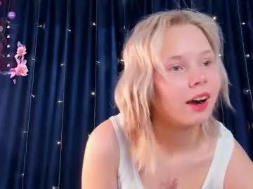 sooft_girl from Chaturbate