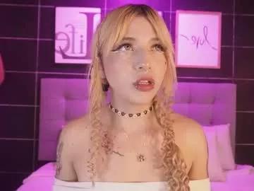 sophia_bellucci from Chaturbate is Freechat