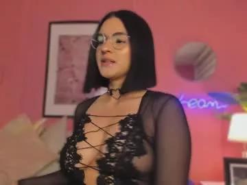 soysaraa_ from Chaturbate