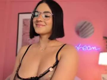 soysaraa_ from Chaturbate