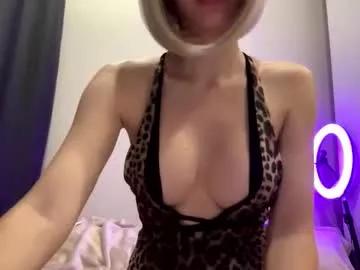 Strawberry_girlx webcams show profile image 